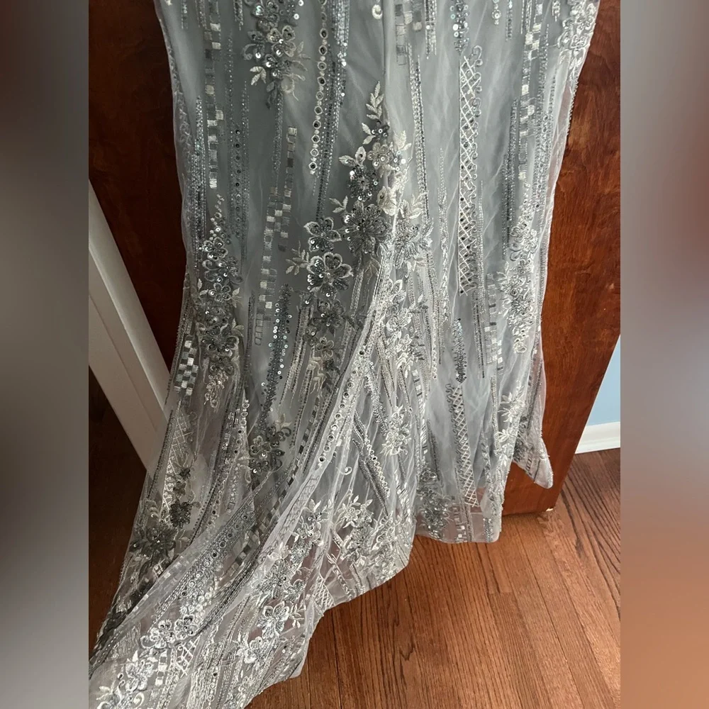 LARA size 12 Silver Beaded Illusion Neck Mermaid‎ Evening Gown